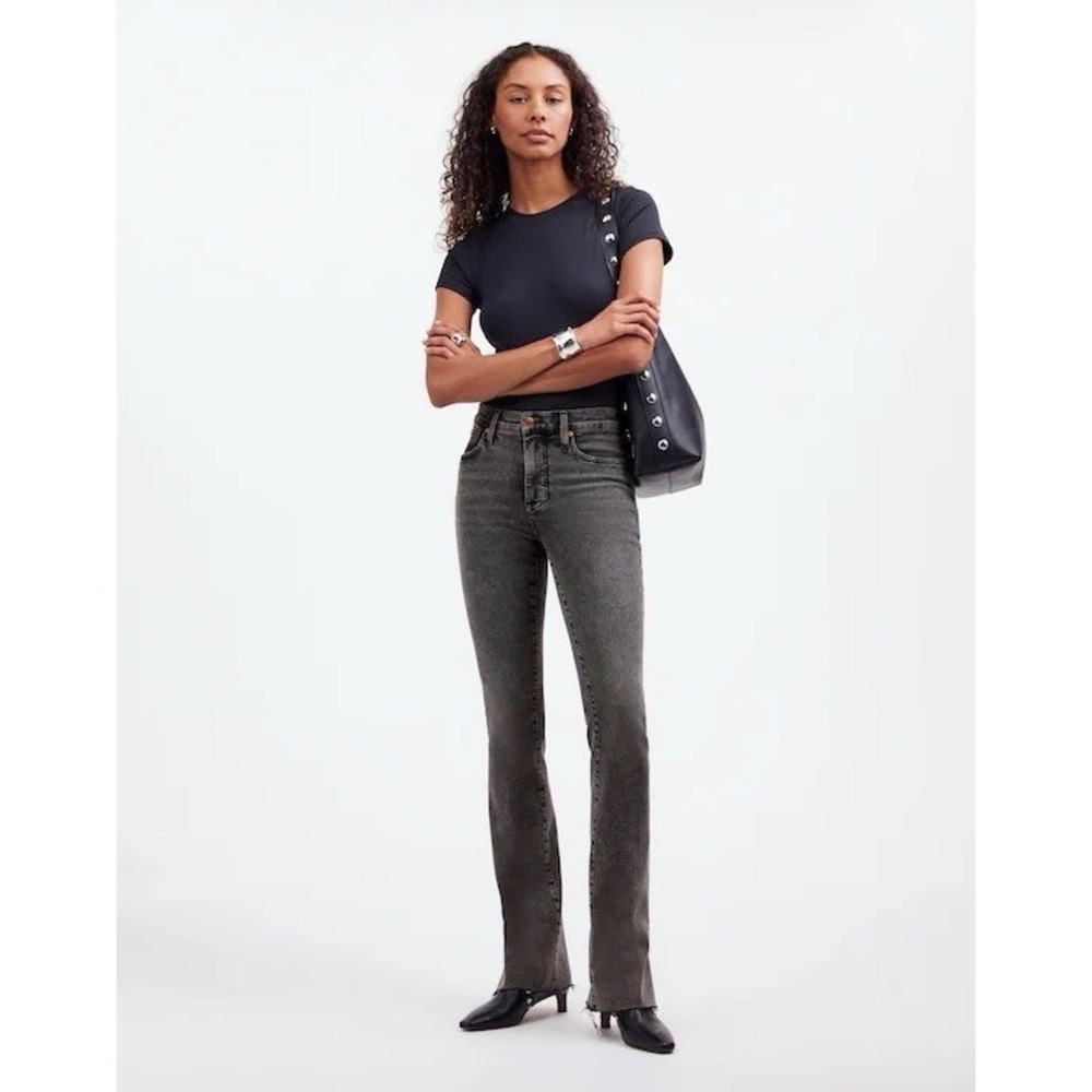 Madewell Kick Out Full Length Jeans Gray Wash 31 Mid Rise Raw Hem Slit Stretch